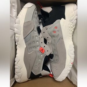 Nike Jordan Delta 2 Grey Fog/Black Sail Men 10.5 Casual  Tennis Shoes CV8121-005